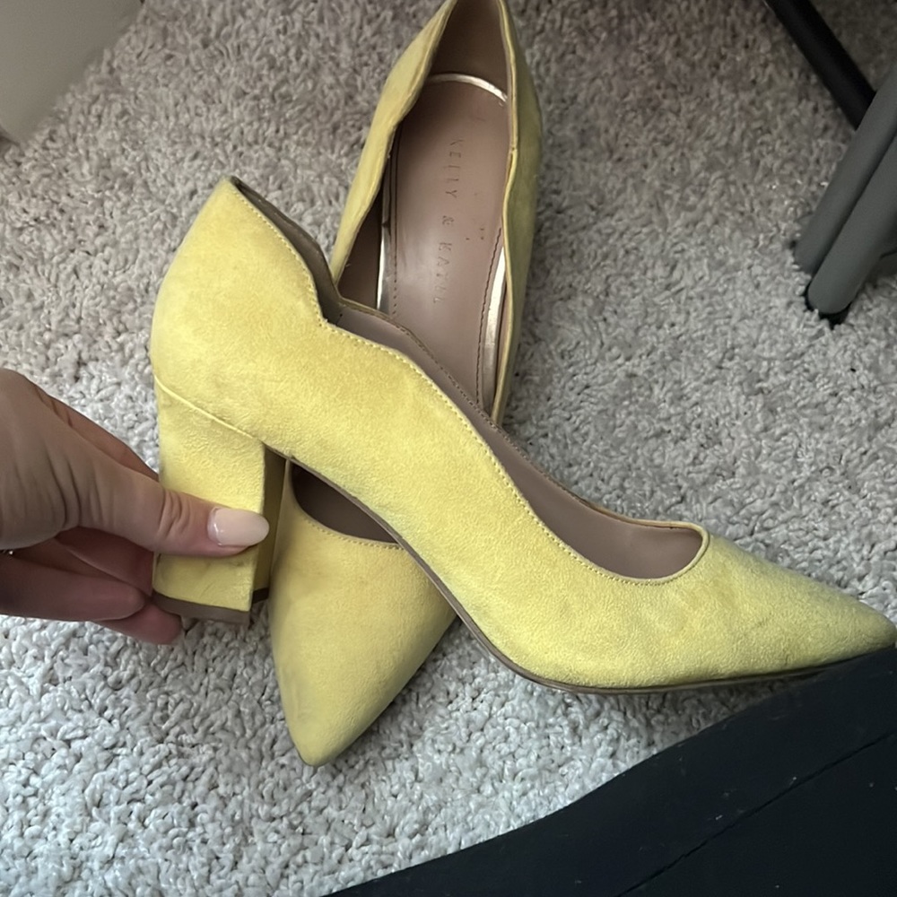 Yellow Pumps - Picture 2 of 2